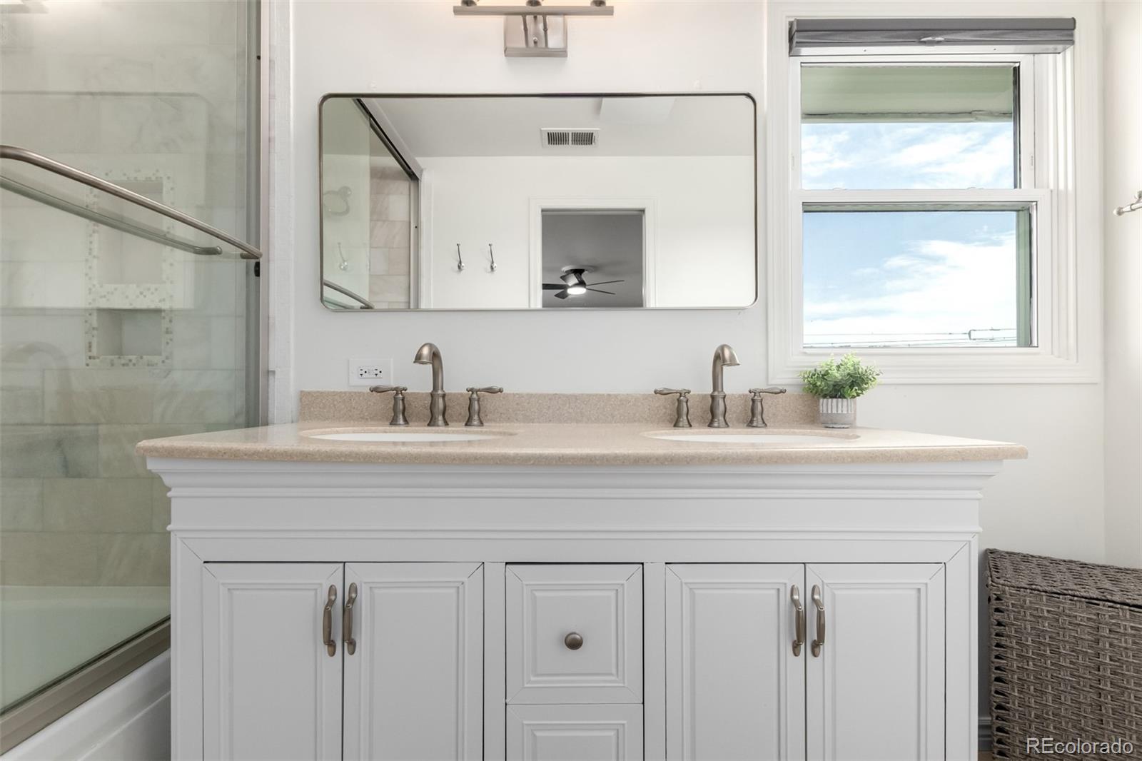 MLS Image #19 for 3750 s hillcrest drive,denver, Colorado