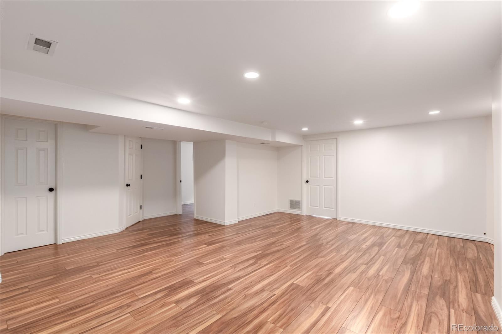 MLS Image #31 for 3750 s hillcrest drive,denver, Colorado