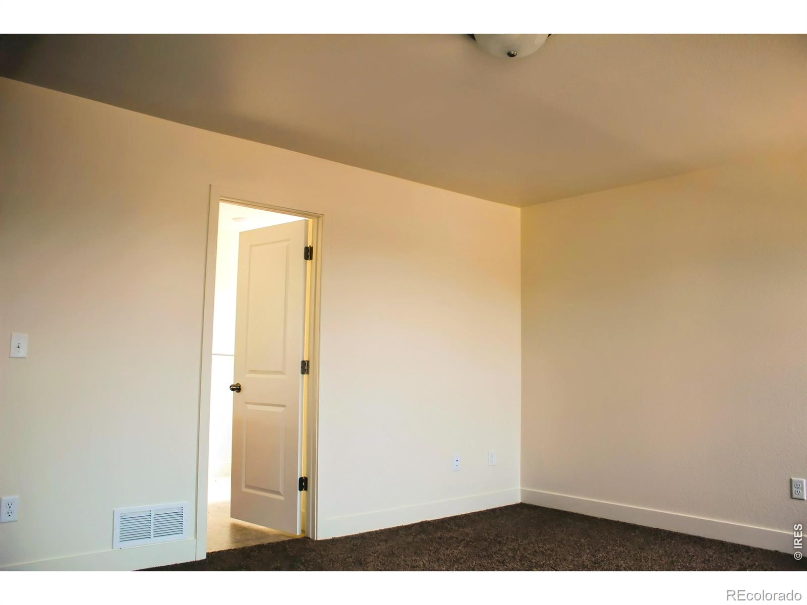 MLS Image #10 for 4855  grapevine way,johnstown, Colorado