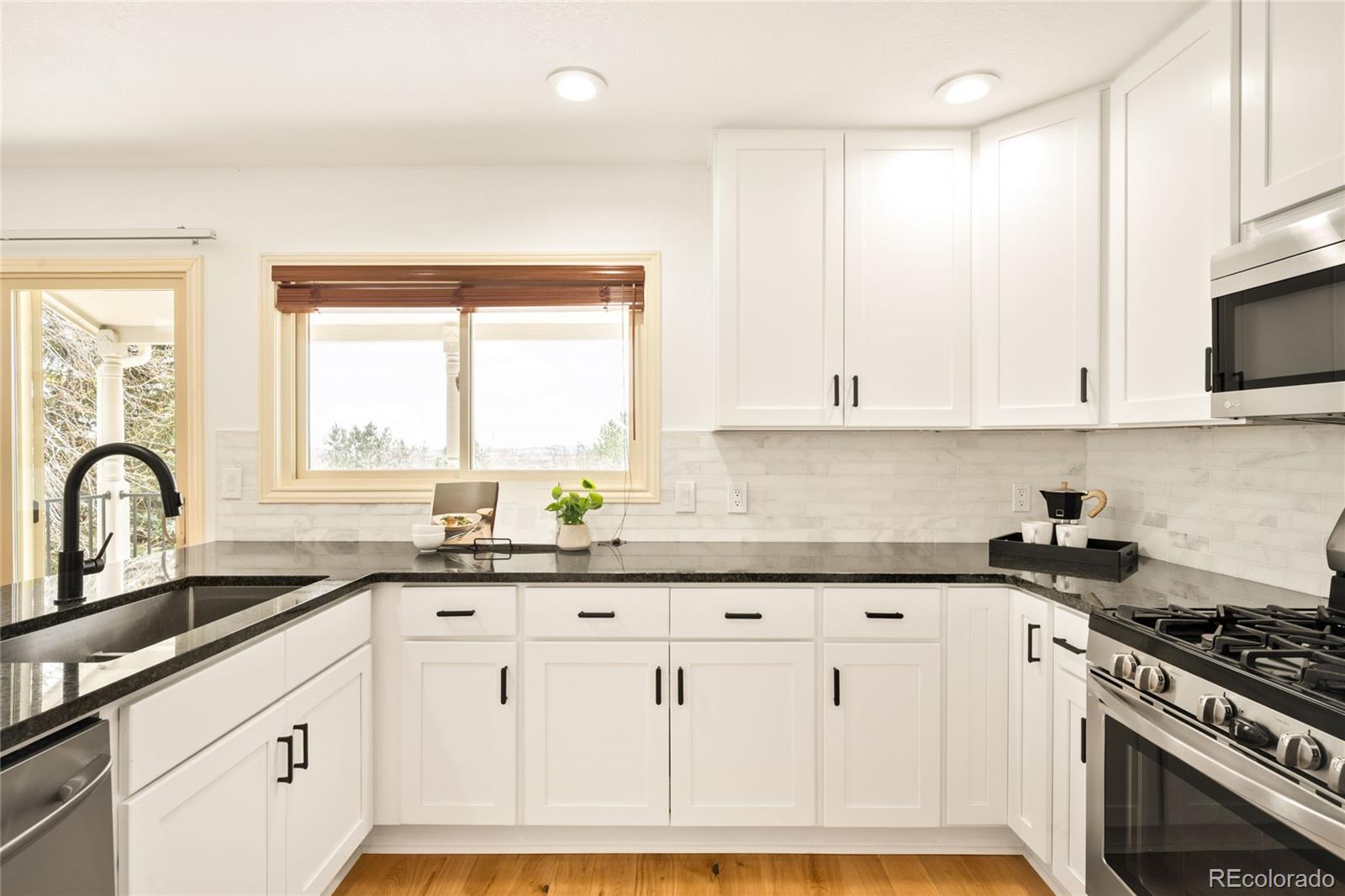 MLS Image #14 for 670 w pine street,louisville, Colorado