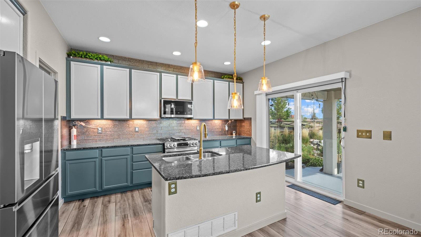MLS Image #2 for 7316  rim bluff lane,colorado springs, Colorado