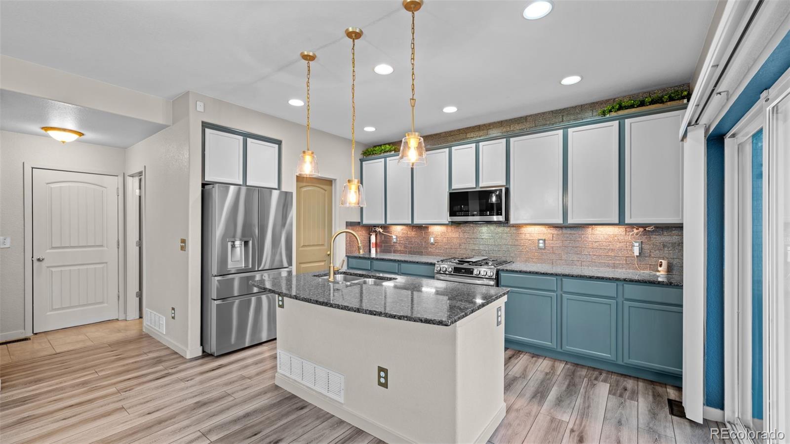 MLS Image #8 for 7316  rim bluff lane,colorado springs, Colorado