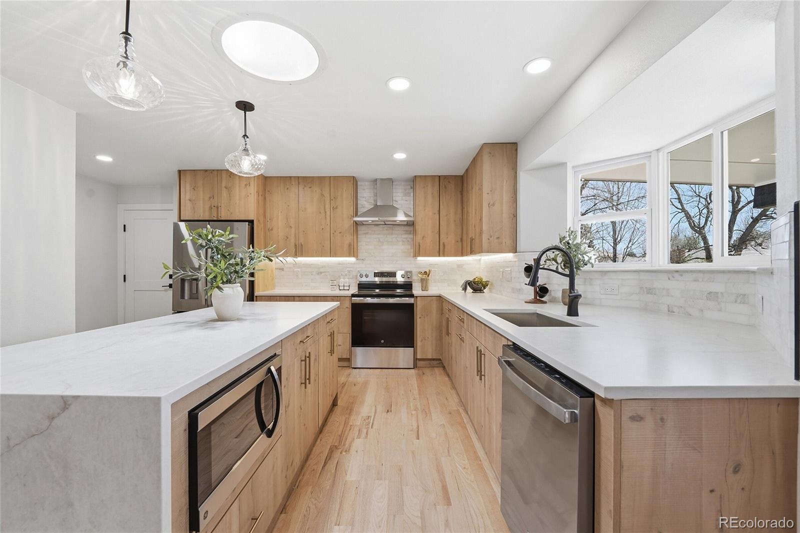 MLS Image #16 for 4026 s magnolia way,denver, Colorado