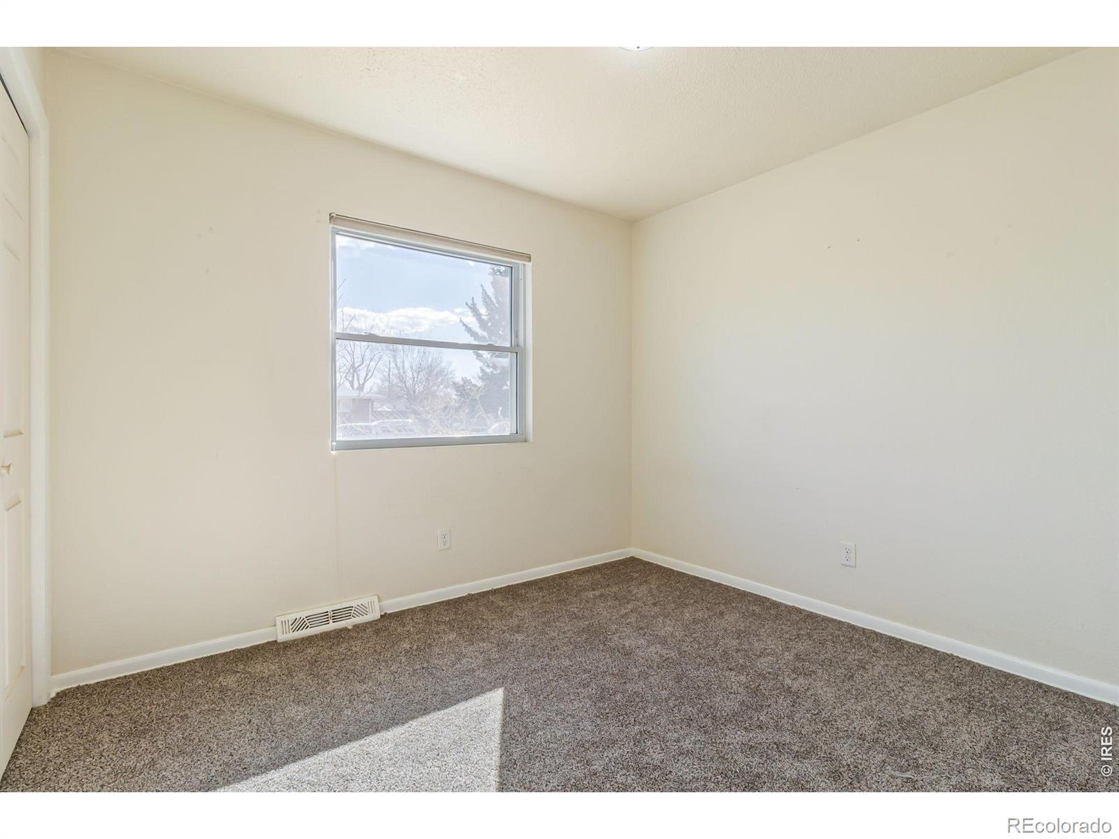 MLS Image #10 for 811 s van buren avenue,loveland, Colorado