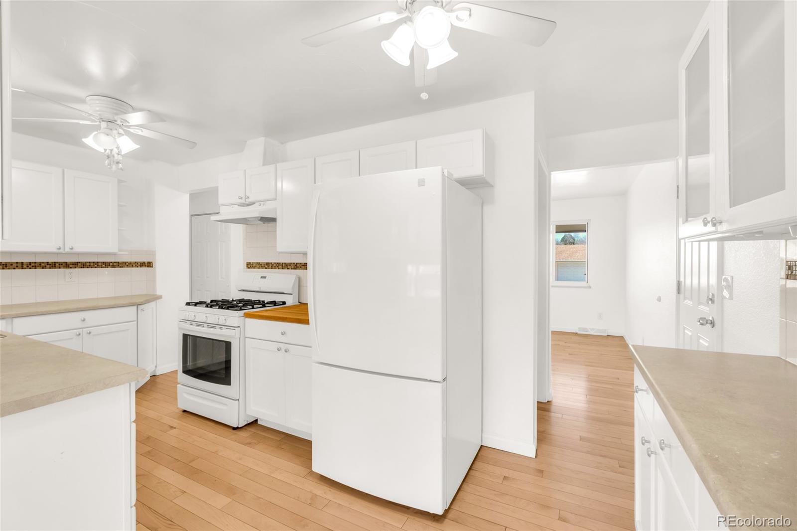 MLS Image #6 for 142  delta street,denver, Colorado