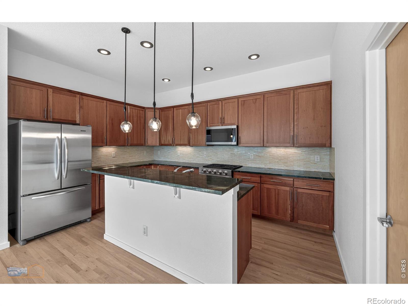 MLS Image #11 for 2369  hecla drive,louisville, Colorado