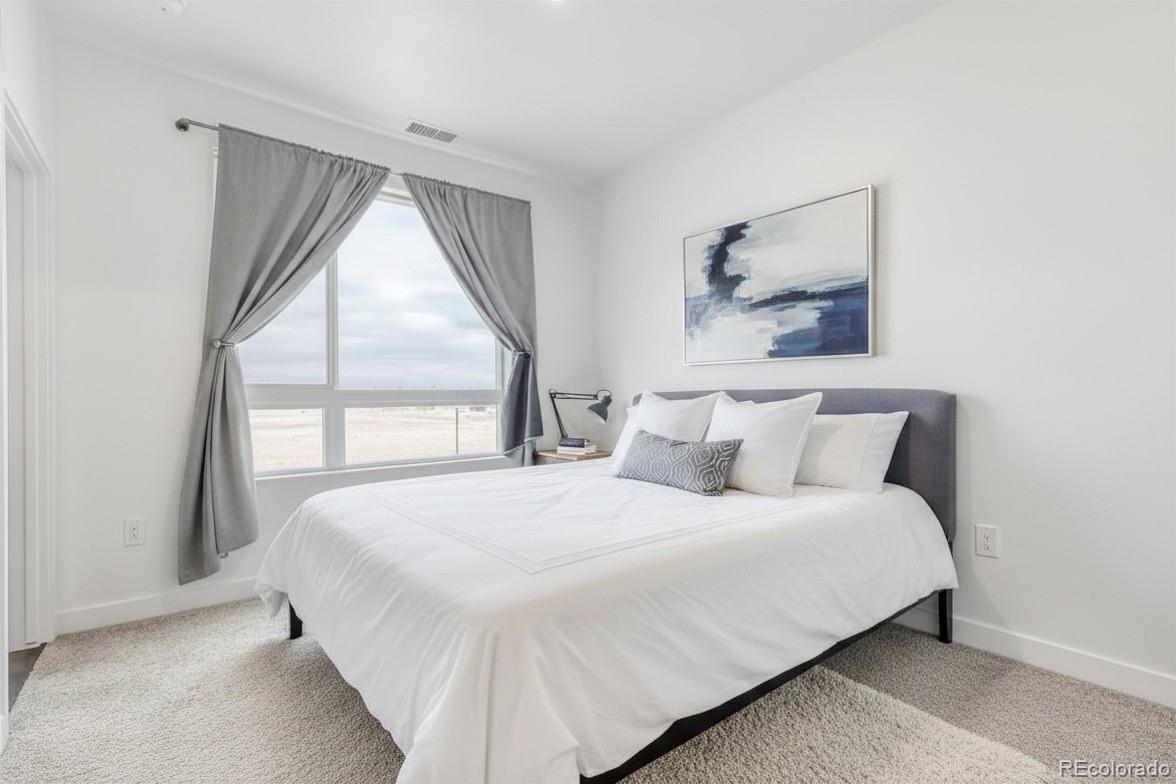 MLS Image #3 for 5702  central park boulevard 311,denver, Colorado