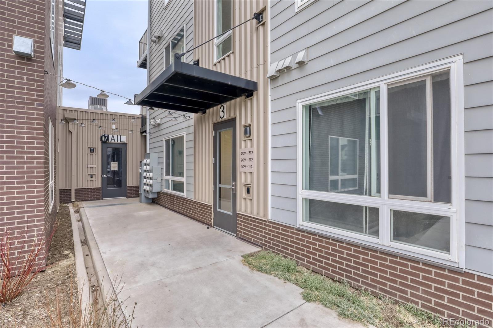 MLS Image #7 for 5702  central park boulevard 311,denver, Colorado
