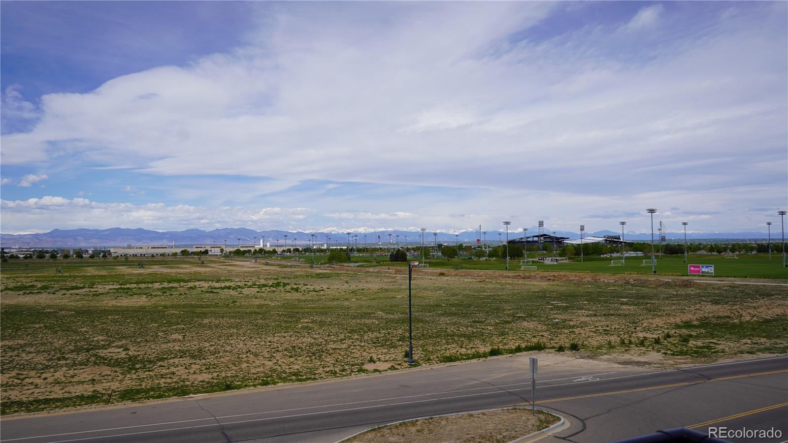 MLS Image #9 for 5702  central park boulevard 311,denver, Colorado