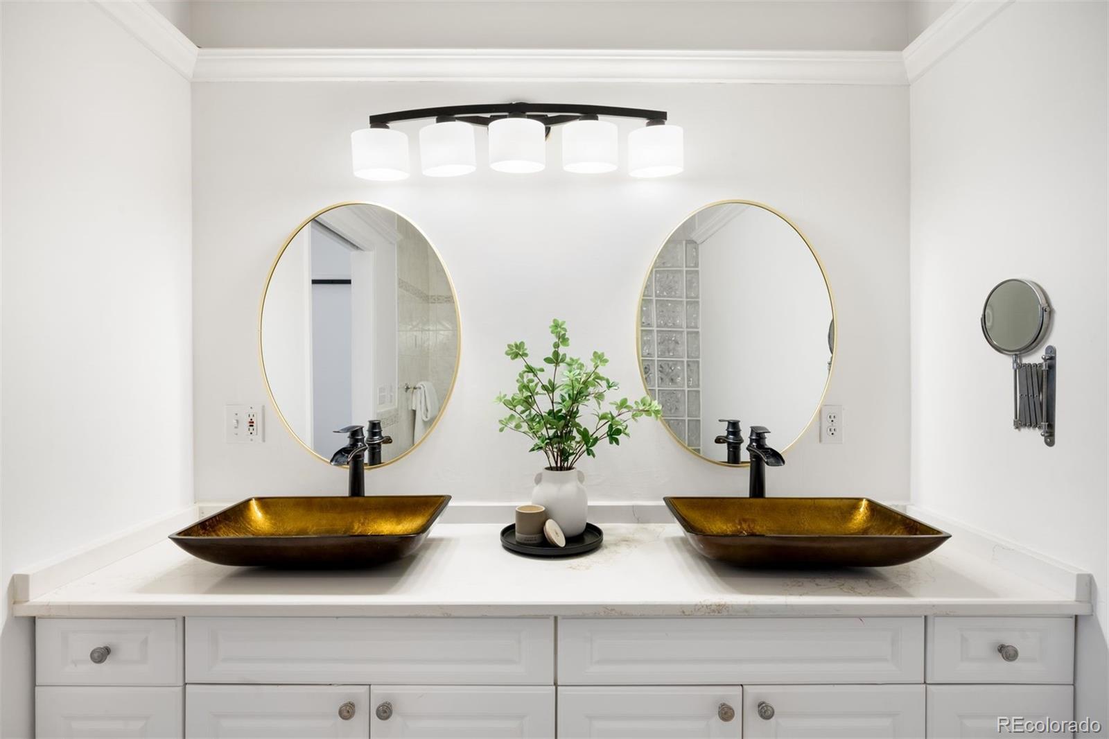 MLS Image #14 for 3215 s fairfax street,denver, Colorado