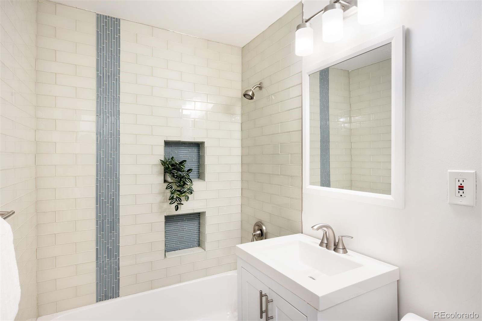 MLS Image #18 for 3215 s fairfax street,denver, Colorado