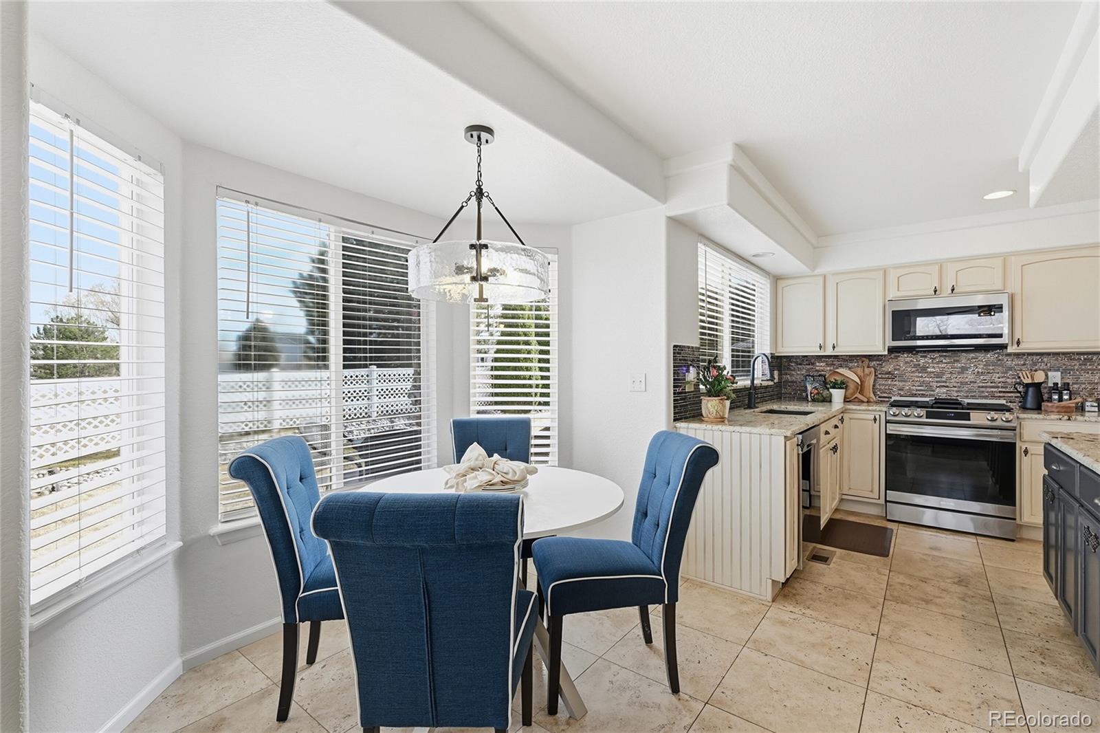 MLS Image #11 for 21084 e 49th avenue,denver, Colorado