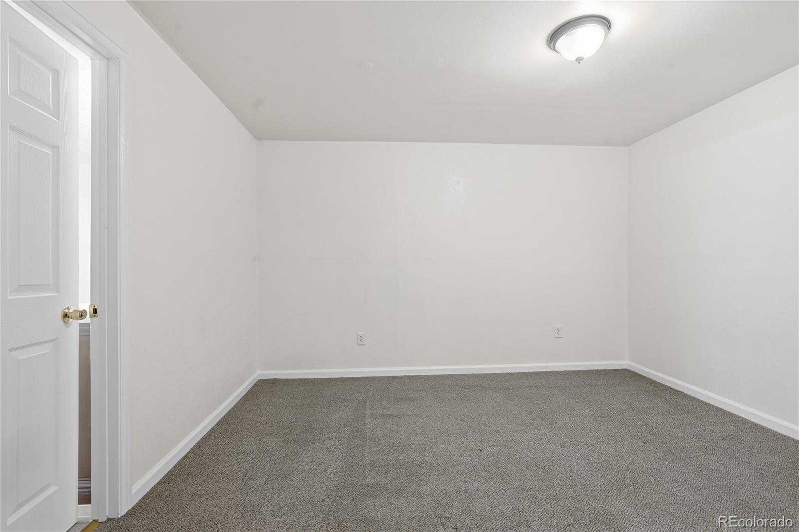 MLS Image #29 for 21084 e 49th avenue,denver, Colorado
