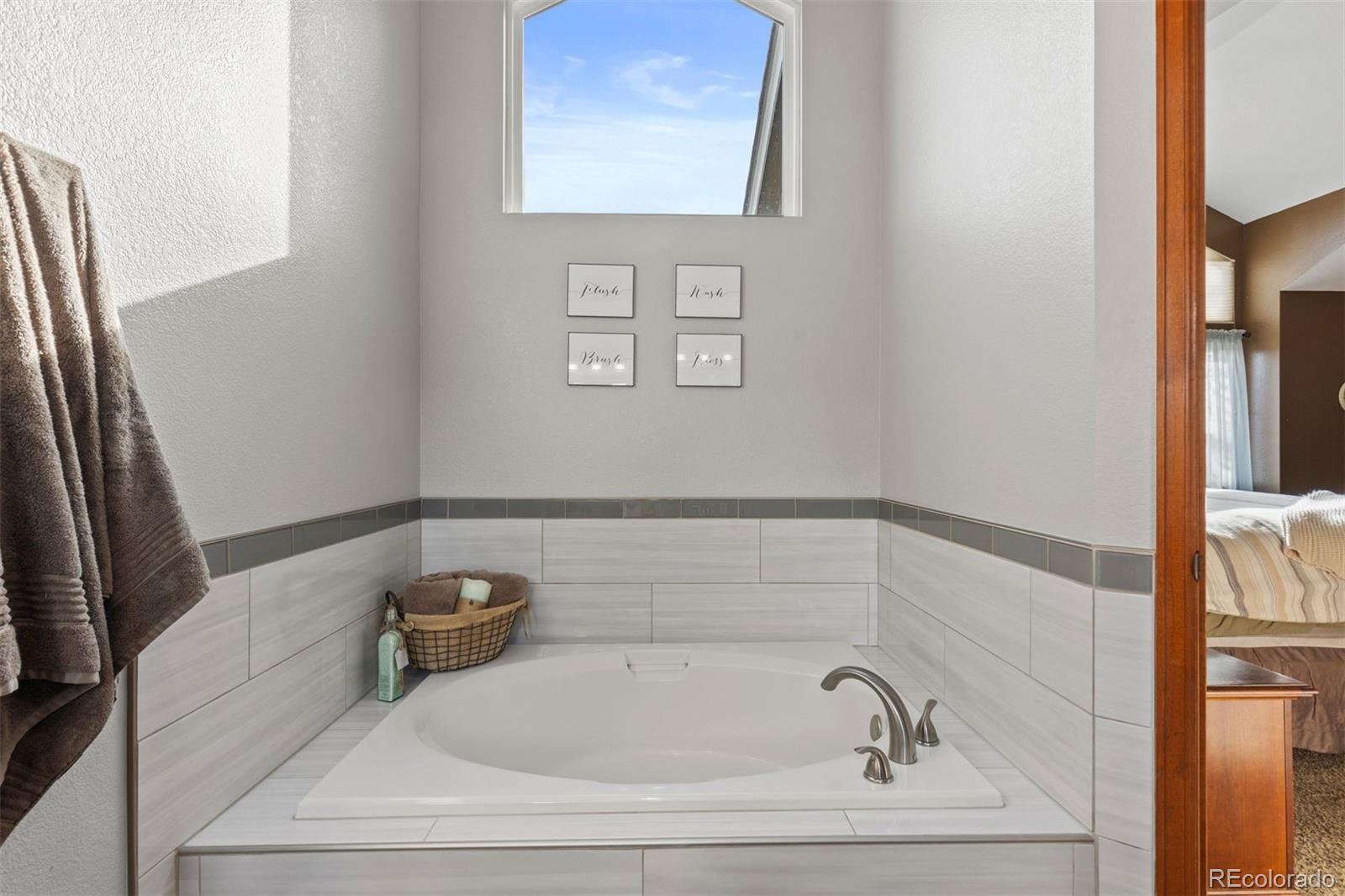 MLS Image #22 for 8423  owens court,arvada, Colorado