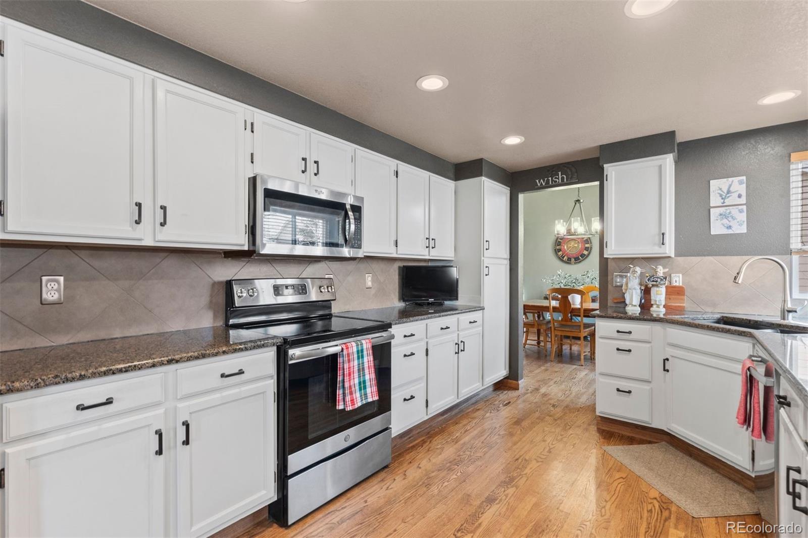 MLS Image #3 for 8423  owens court,arvada, Colorado