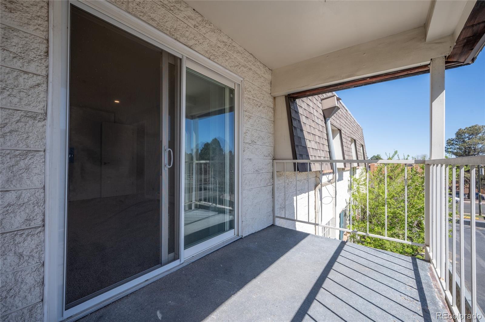 MLS Image #12 for 2225 s jasmine street 303,denver, Colorado