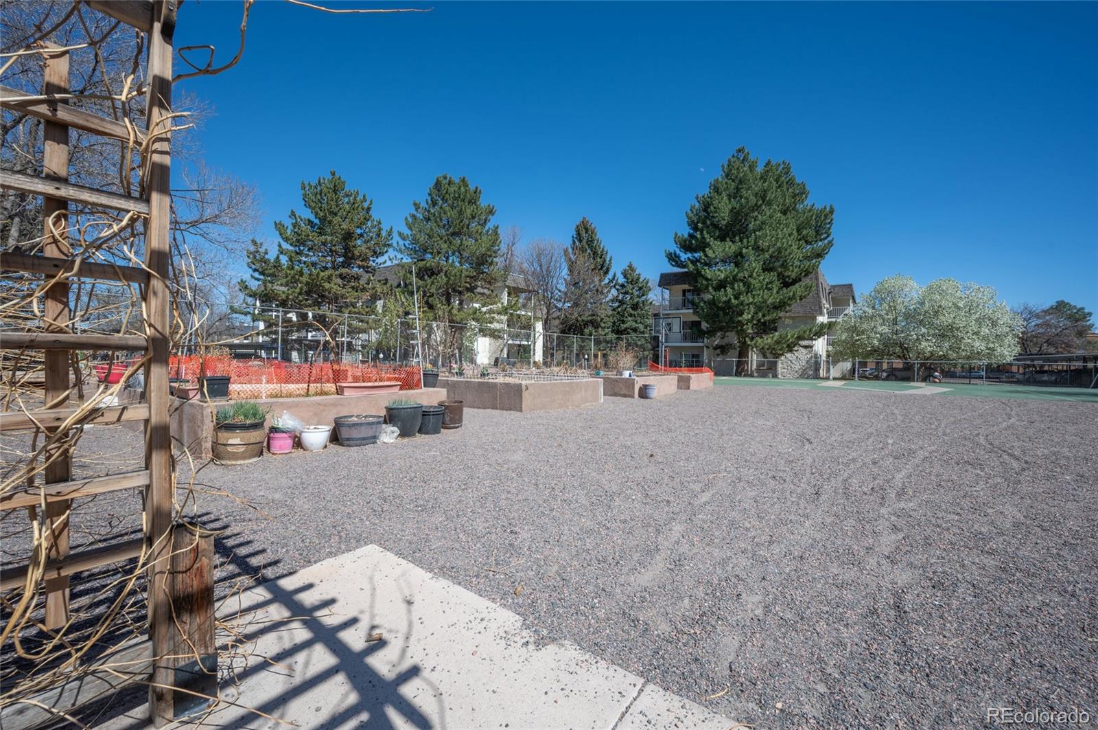 MLS Image #13 for 2225 s jasmine street 303,denver, Colorado