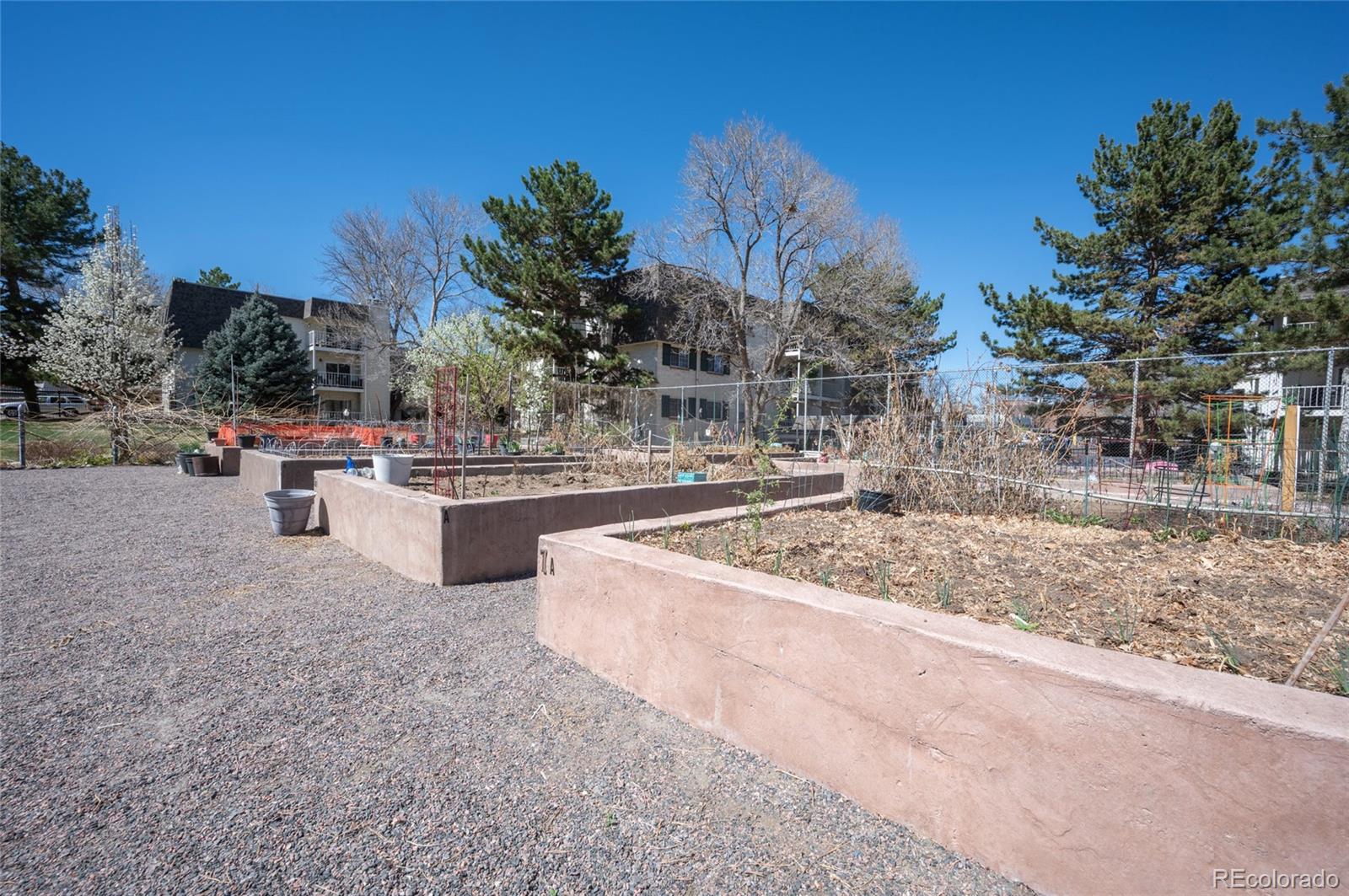 MLS Image #16 for 2225 s jasmine street 303,denver, Colorado