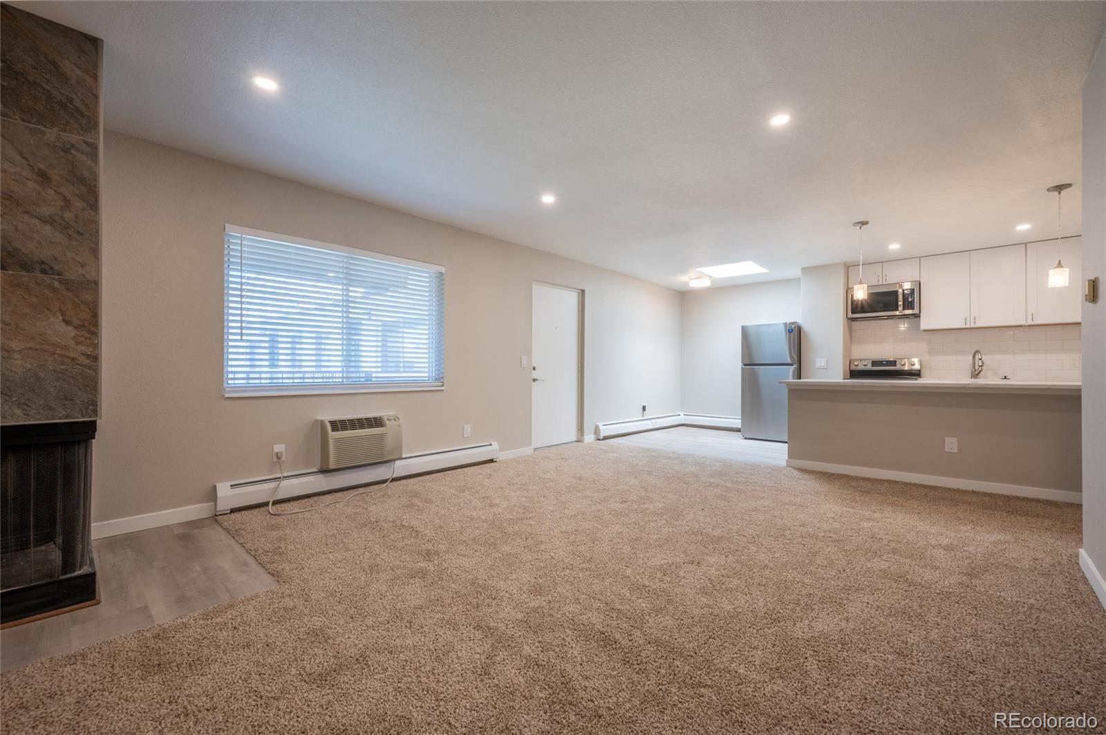 MLS Image #5 for 2225 s jasmine street 303,denver, Colorado