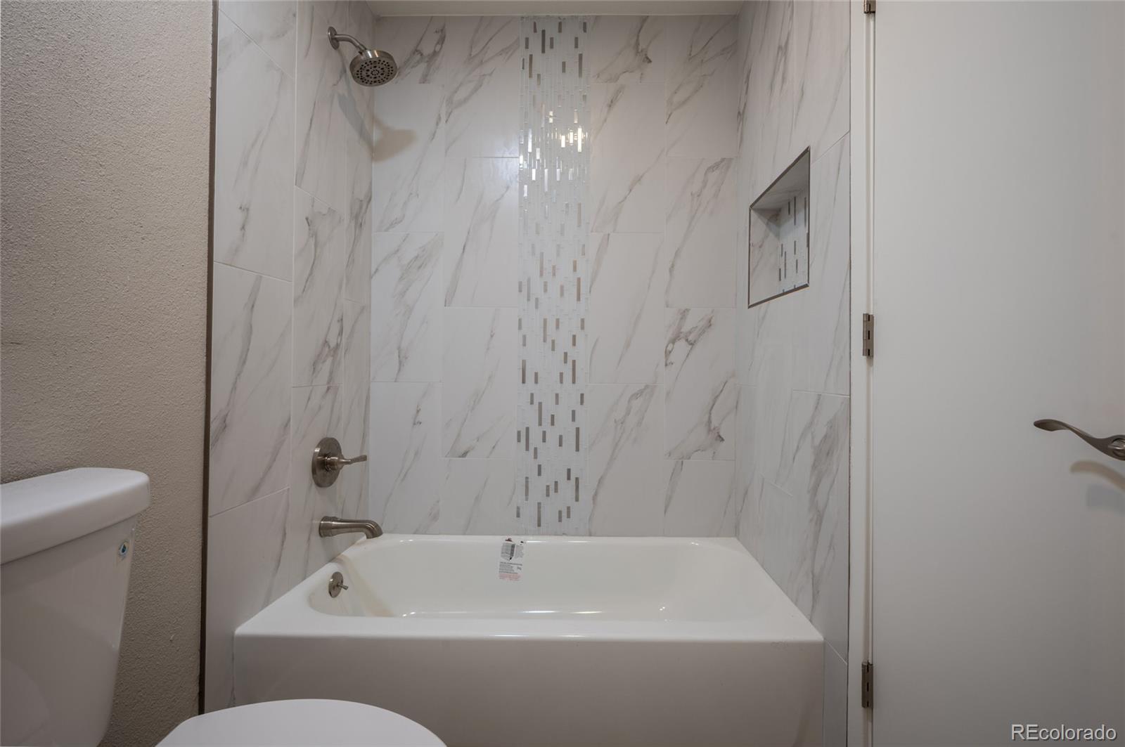 MLS Image #7 for 2225 s jasmine street 303,denver, Colorado