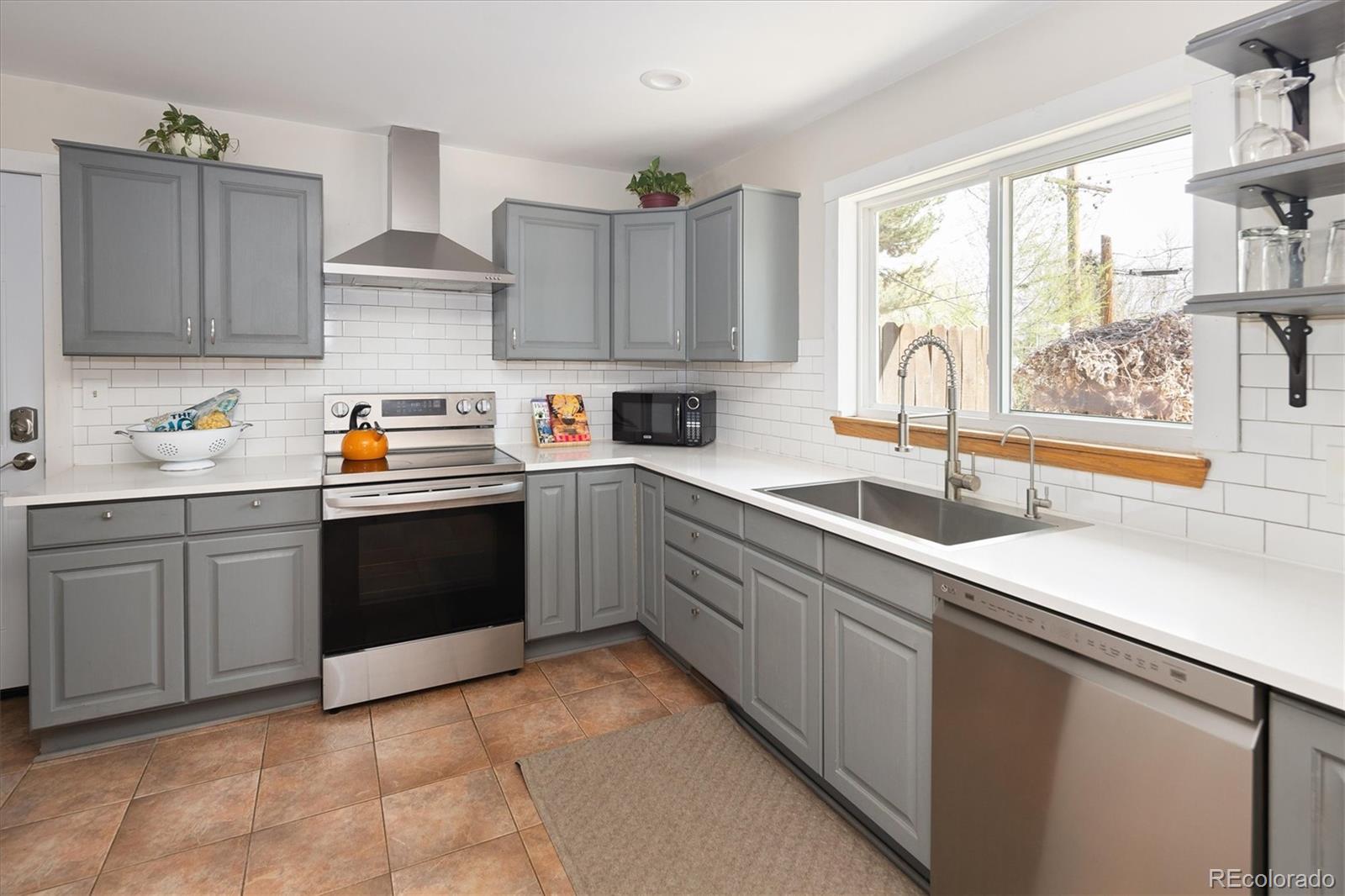 MLS Image #27 for 1550 s forest street,denver, Colorado