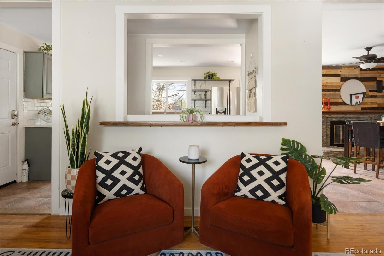 MLS Image #6 for 1550 s forest street,denver, Colorado