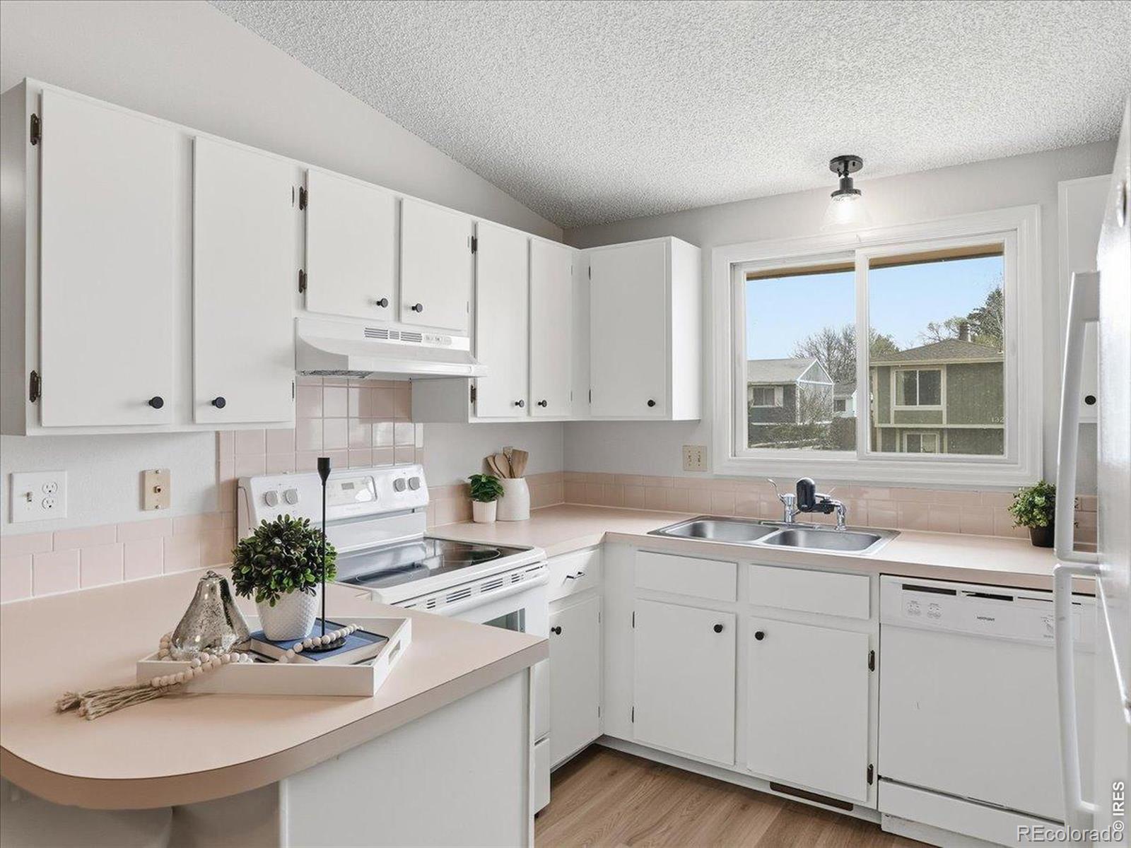 MLS Image #9 for 1319  edwina place,loveland, Colorado