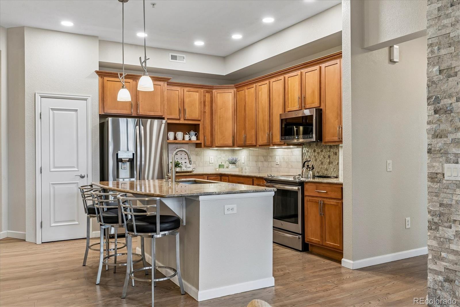 MLS Image #9 for 7820  inverness boulevard 311,englewood, Colorado