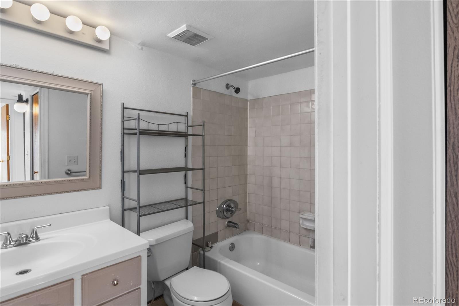 MLS Image #11 for 8843  colorado boulevard 205,thornton, Colorado