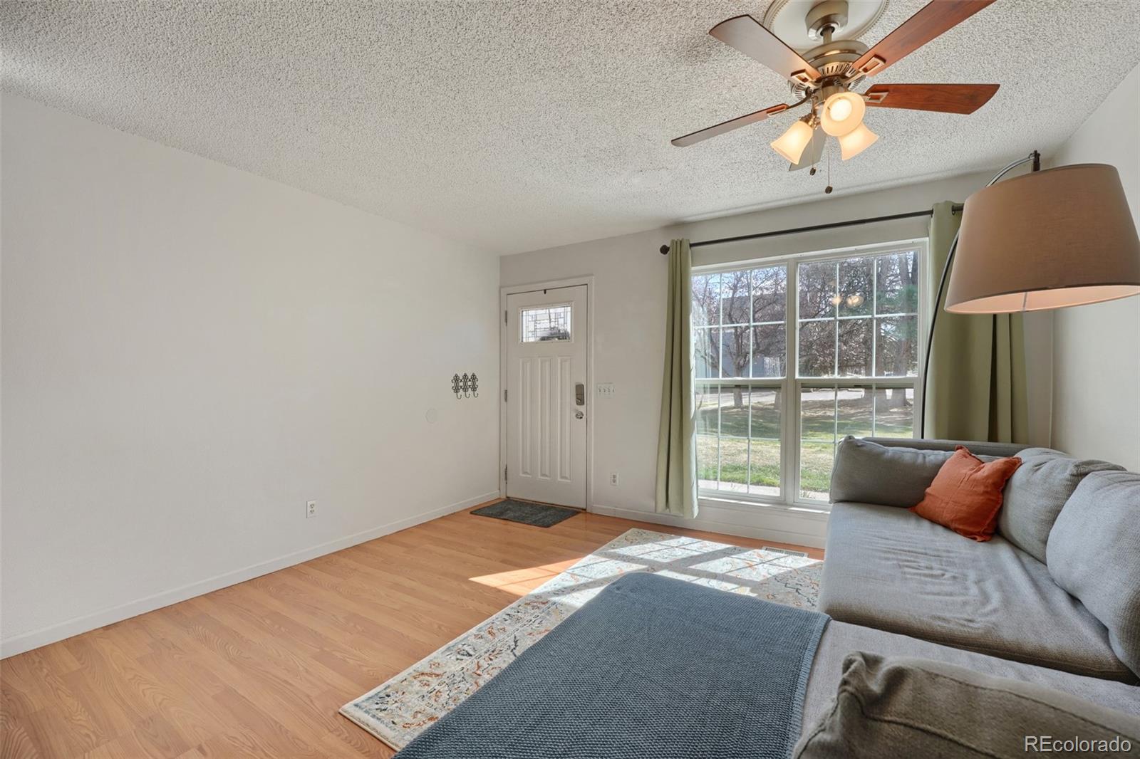 MLS Image #2 for 2262 s jasper way a,aurora, Colorado