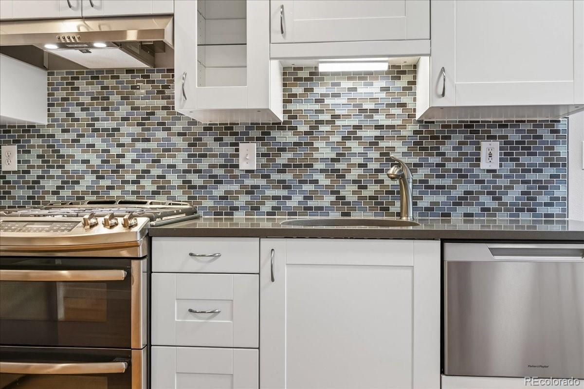 MLS Image #9 for 267 s taft court,louisville, Colorado