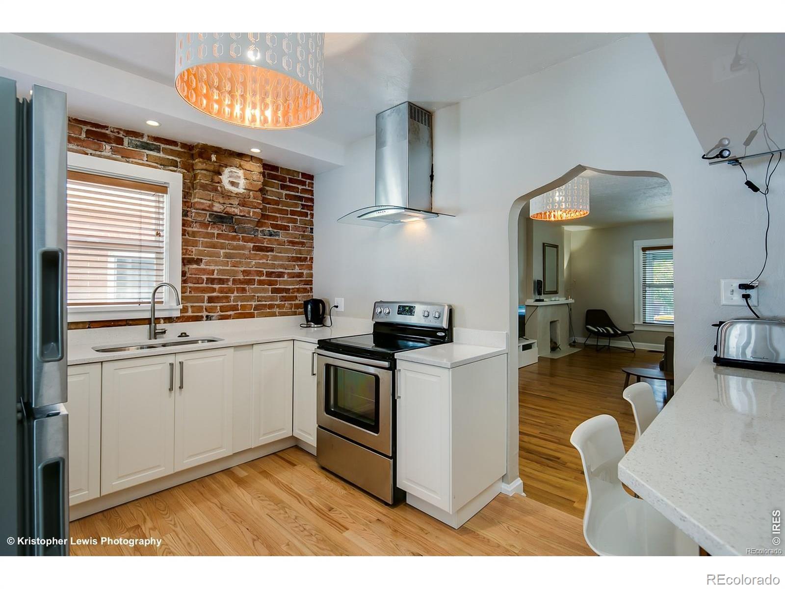 MLS Image #10 for 284 s lafayette street,denver, Colorado