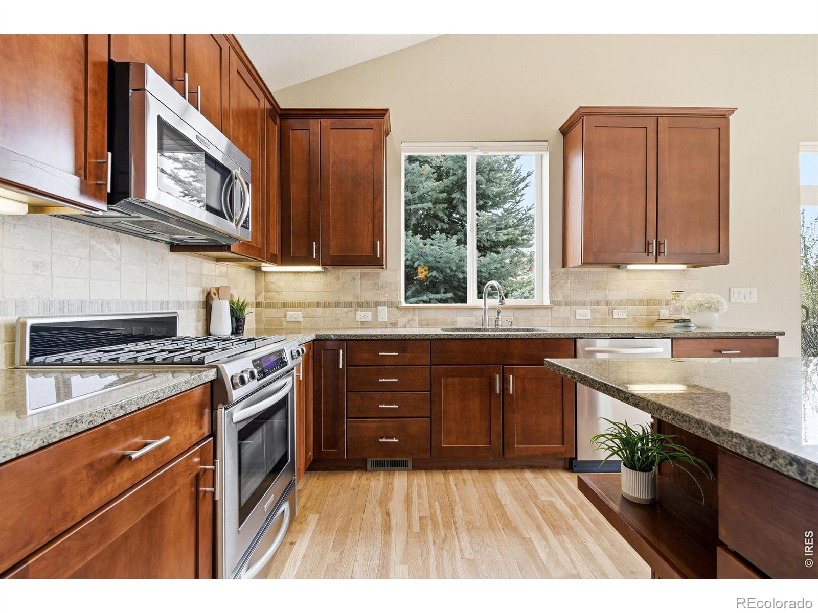 MLS Image #4 for 334  mcconnell drive,lyons, Colorado