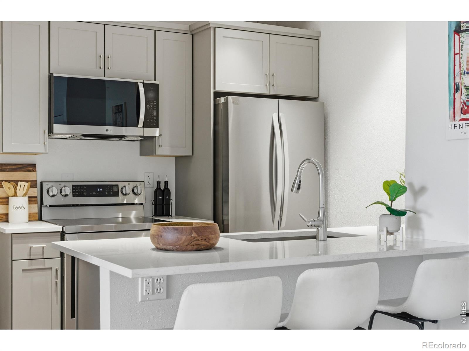 MLS Image #10 for 551 n pearl street 303,denver, Colorado