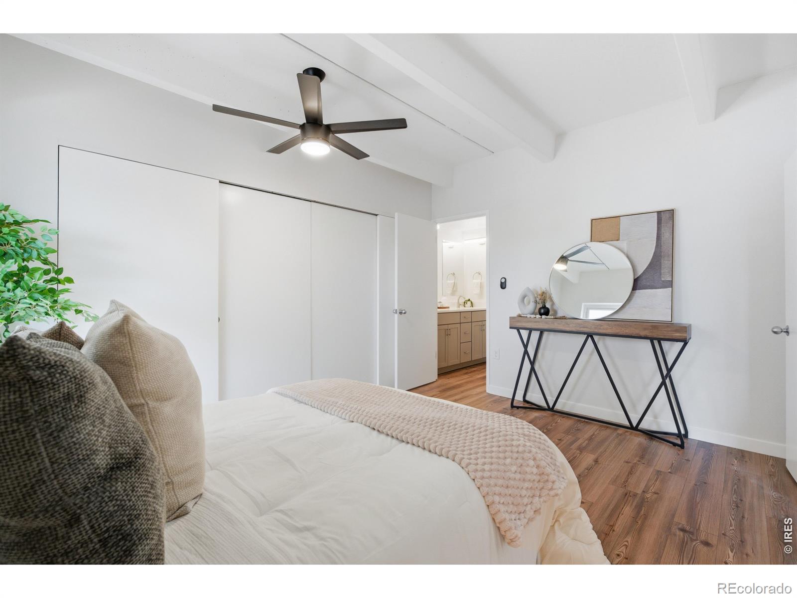 MLS Image #16 for 551 n pearl street 303,denver, Colorado