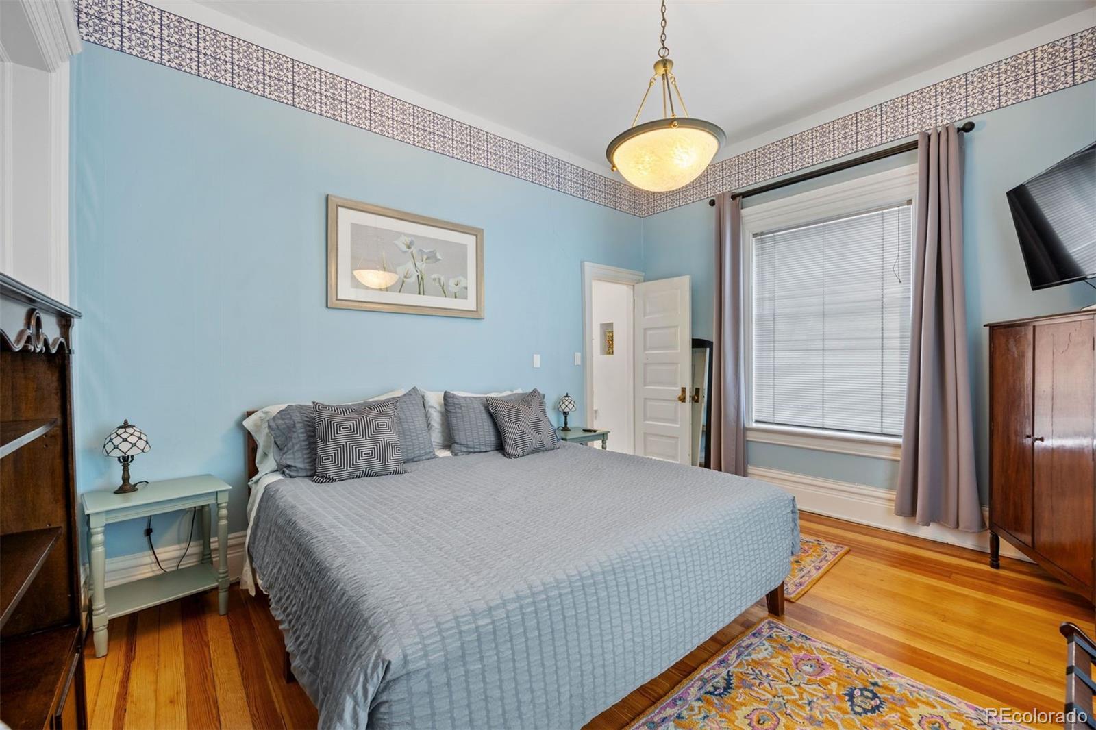 MLS Image #15 for 1437  columbine street,denver, Colorado