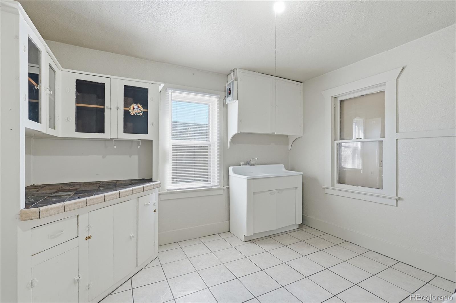 MLS Image #14 for 714 w mesa avenue,pueblo, Colorado