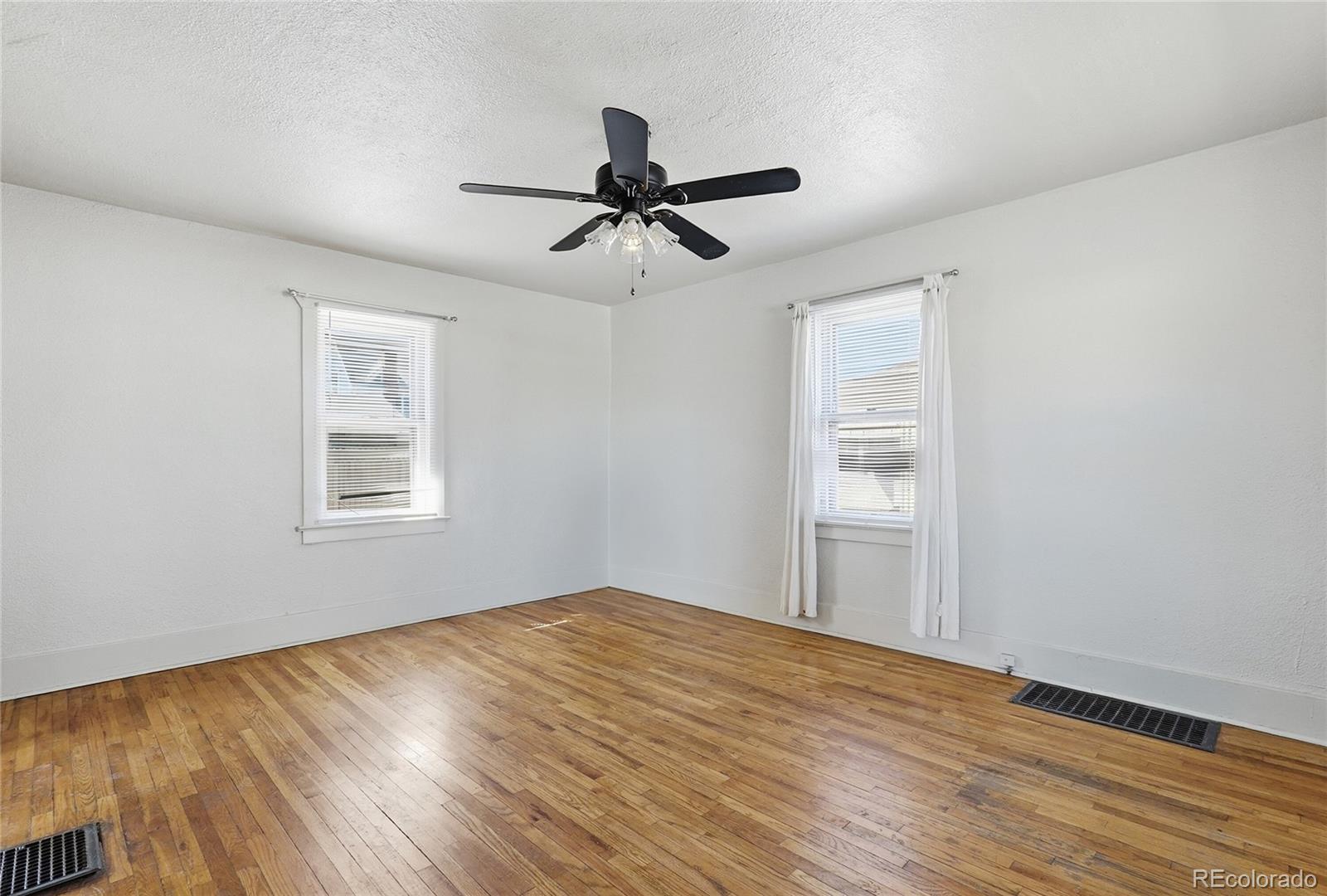 MLS Image #5 for 714 w mesa avenue,pueblo, Colorado