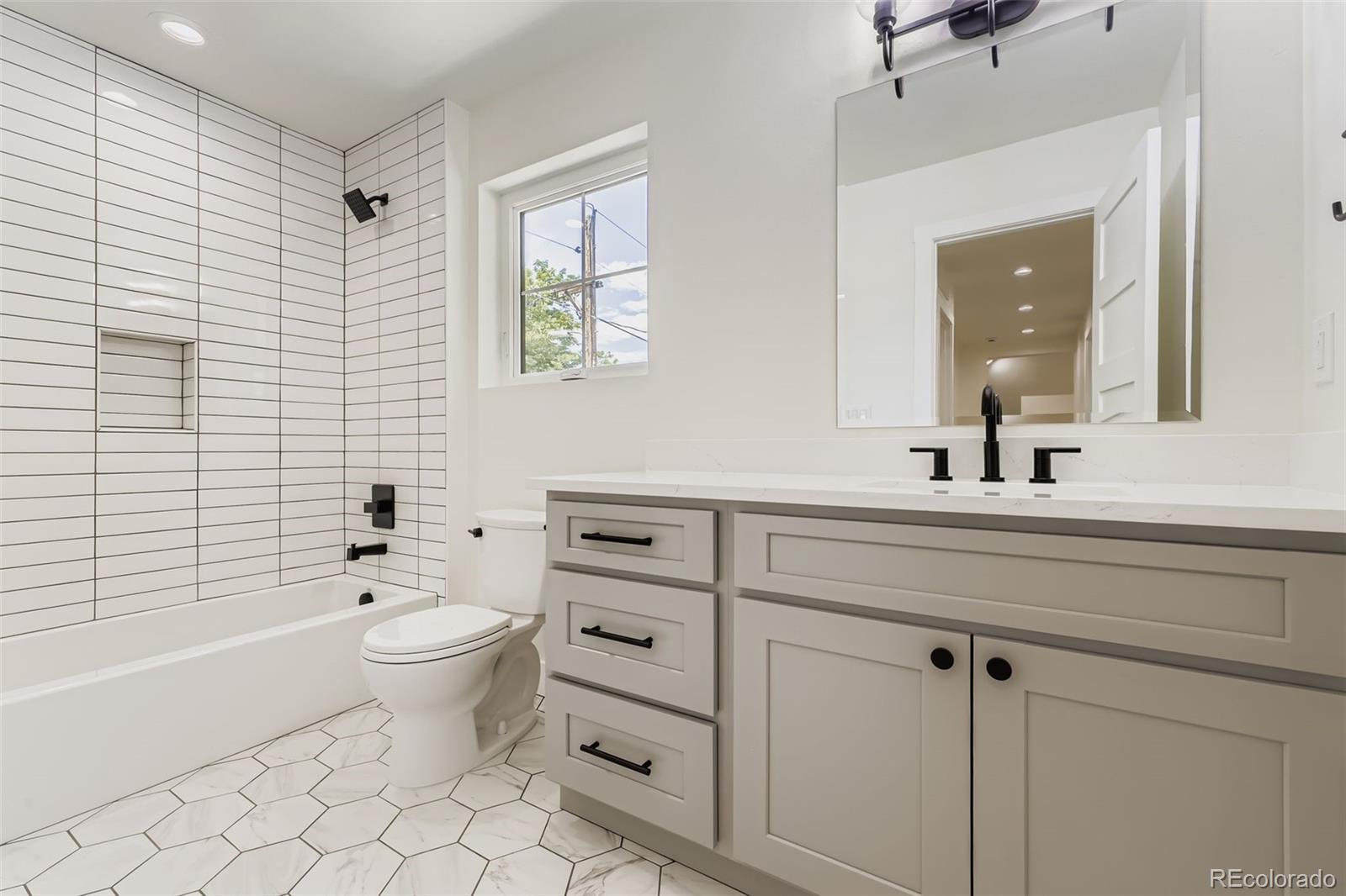MLS Image #23 for 4640 w 39th avenue,denver, Colorado