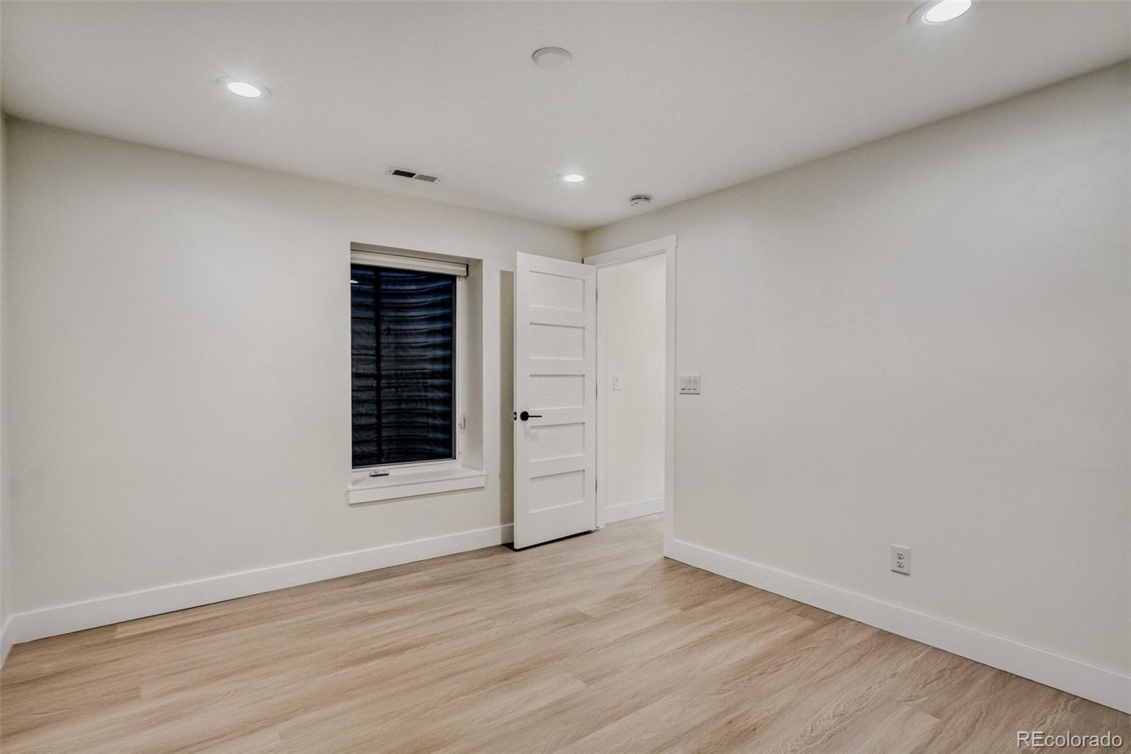 MLS Image #28 for 4640 w 39th avenue,denver, Colorado