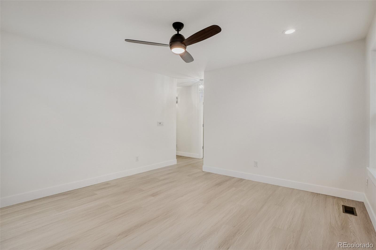 MLS Image #30 for 4640 w 39th avenue,denver, Colorado