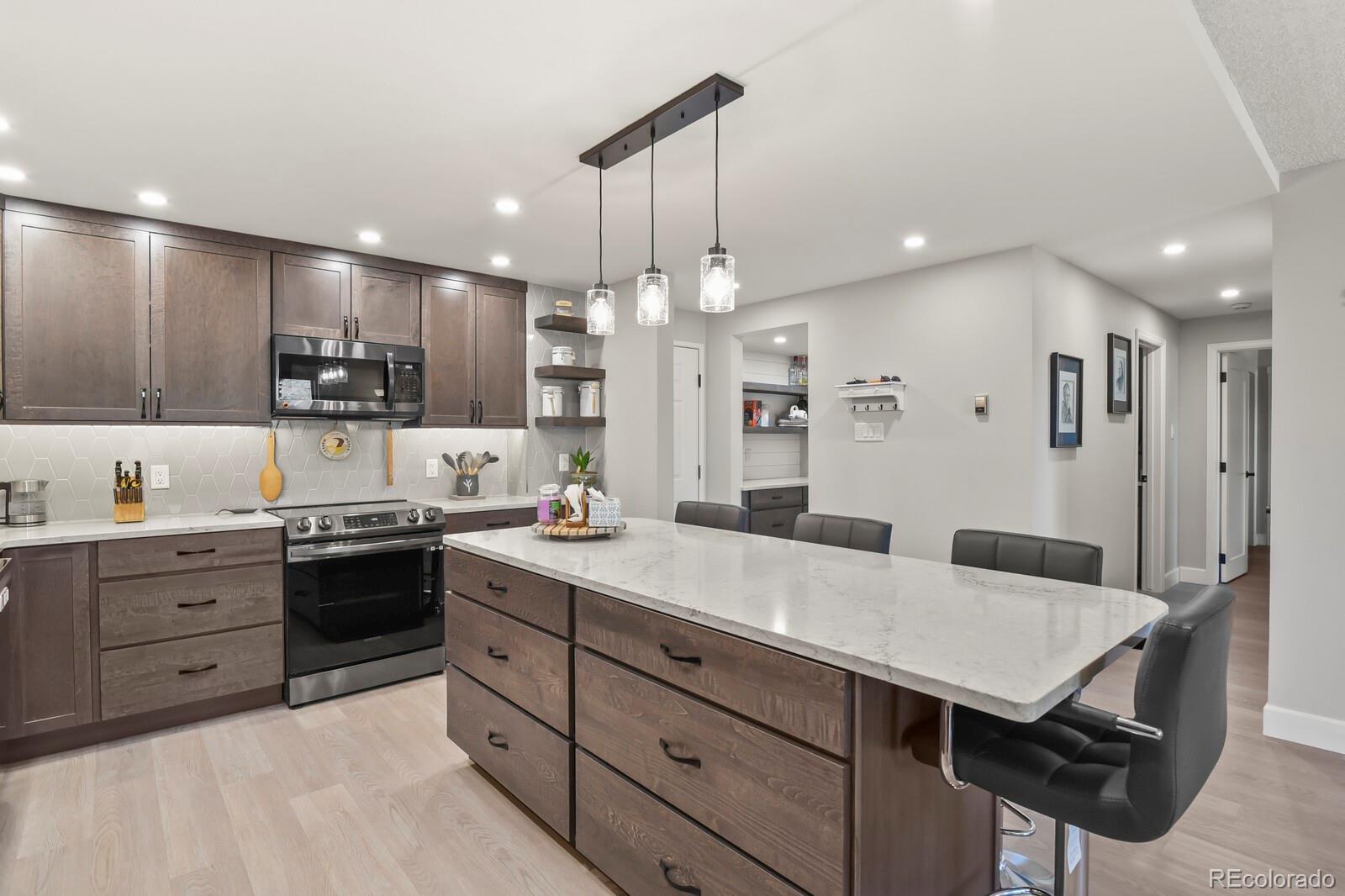 MLS Image #5 for 2868 s heather gardens way 109,aurora, Colorado