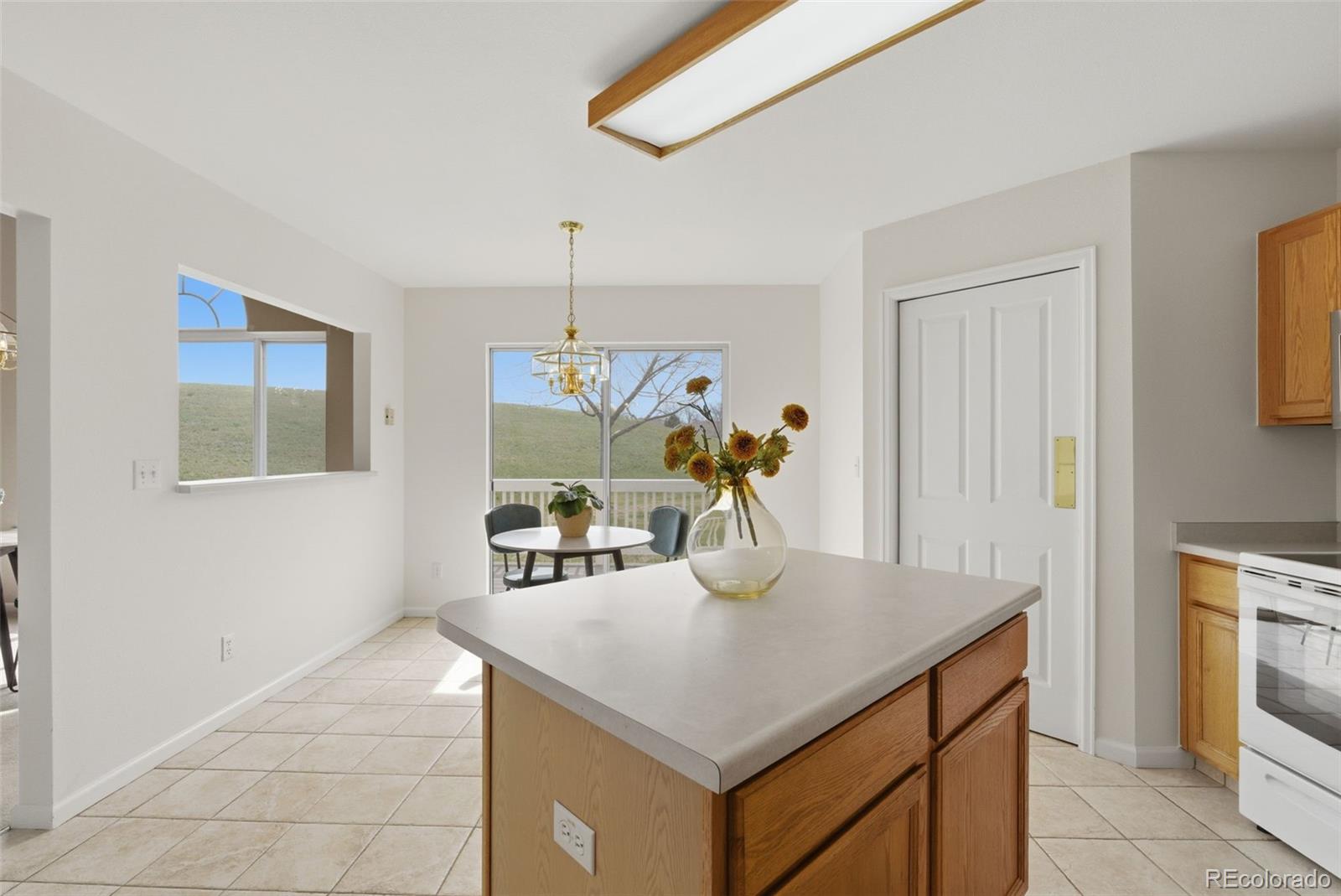 MLS Image #13 for 6848  lupine way,arvada, Colorado