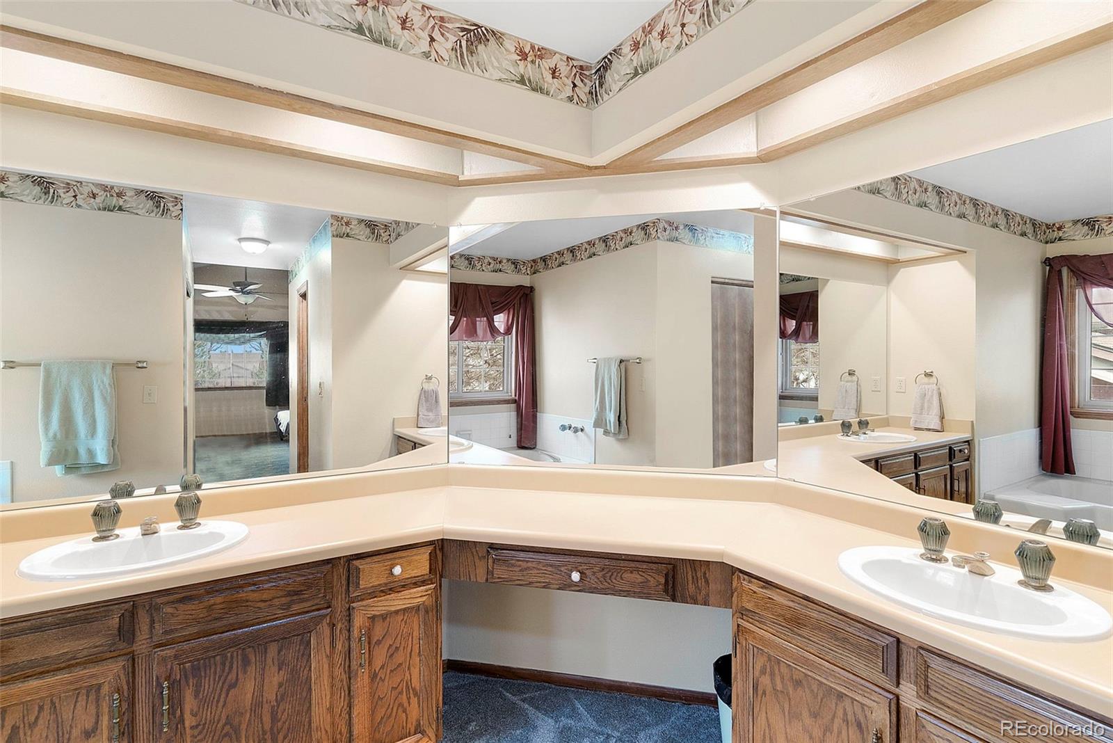 MLS Image #30 for 15993 e loyola drive,aurora, Colorado