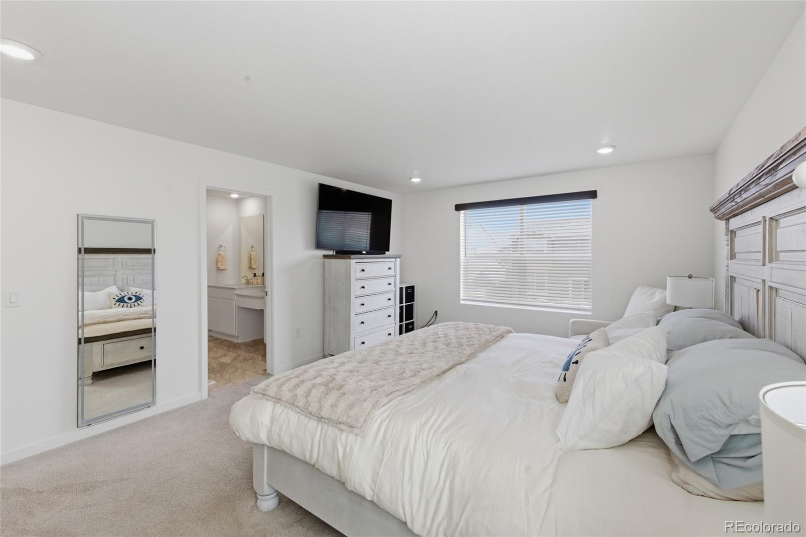 MLS Image #15 for 46538  sunrise court,bennett, Colorado