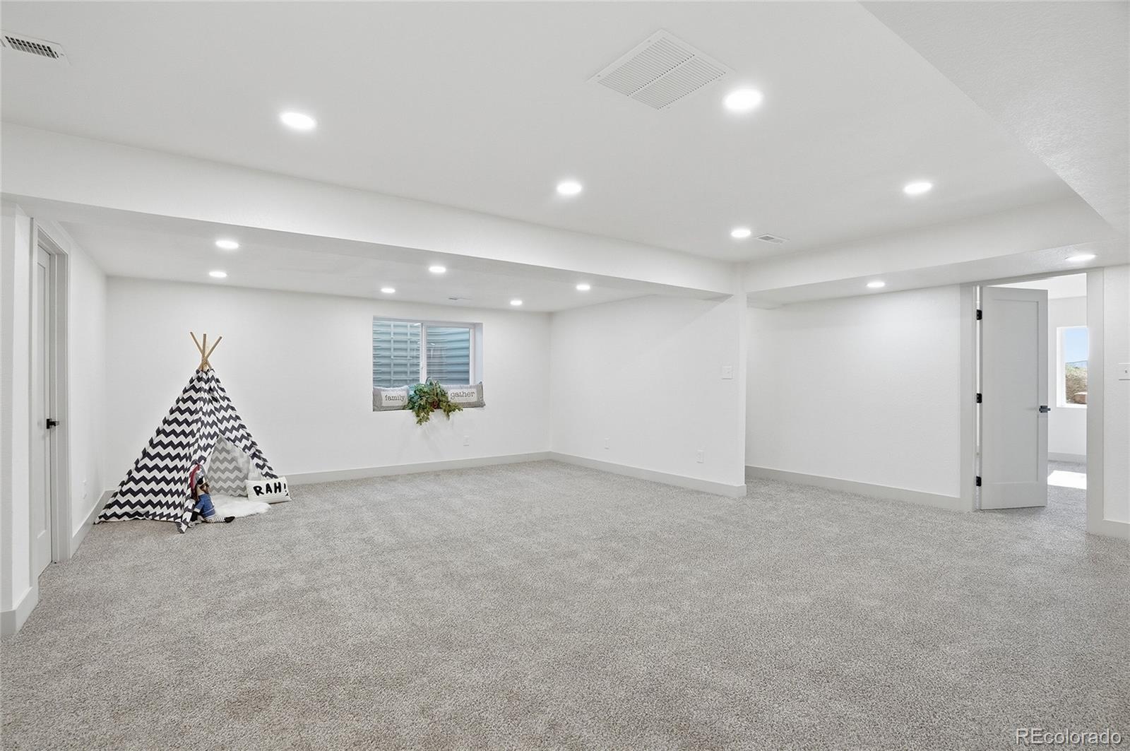 MLS Image #24 for 7588  county road 16 ,frederick, Colorado