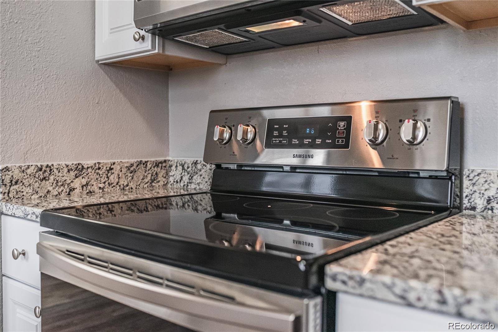 MLS Image #11 for 2556 s cimarron street,aurora, Colorado