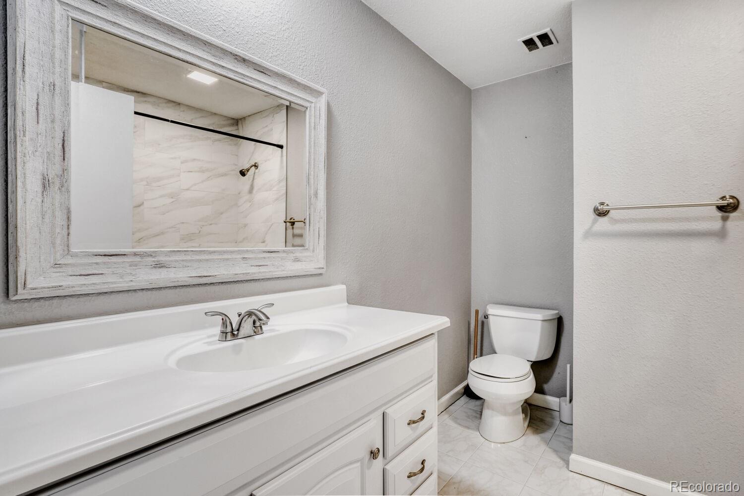 MLS Image #19 for 2556 s cimarron street,aurora, Colorado