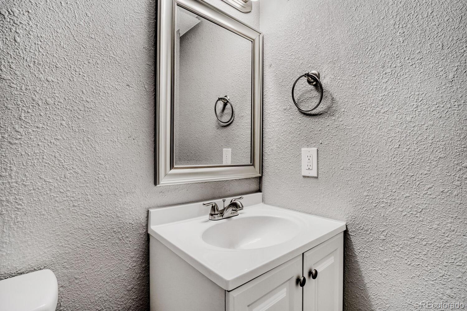 MLS Image #22 for 2556 s cimarron street,aurora, Colorado