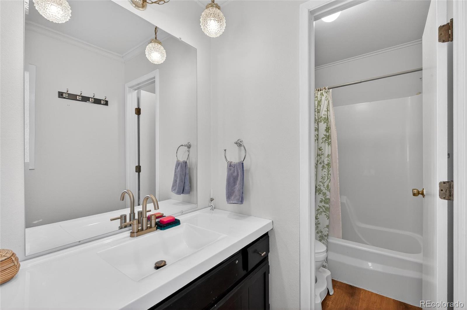 MLS Image #15 for 2861 s sheridan boulevard,denver, Colorado